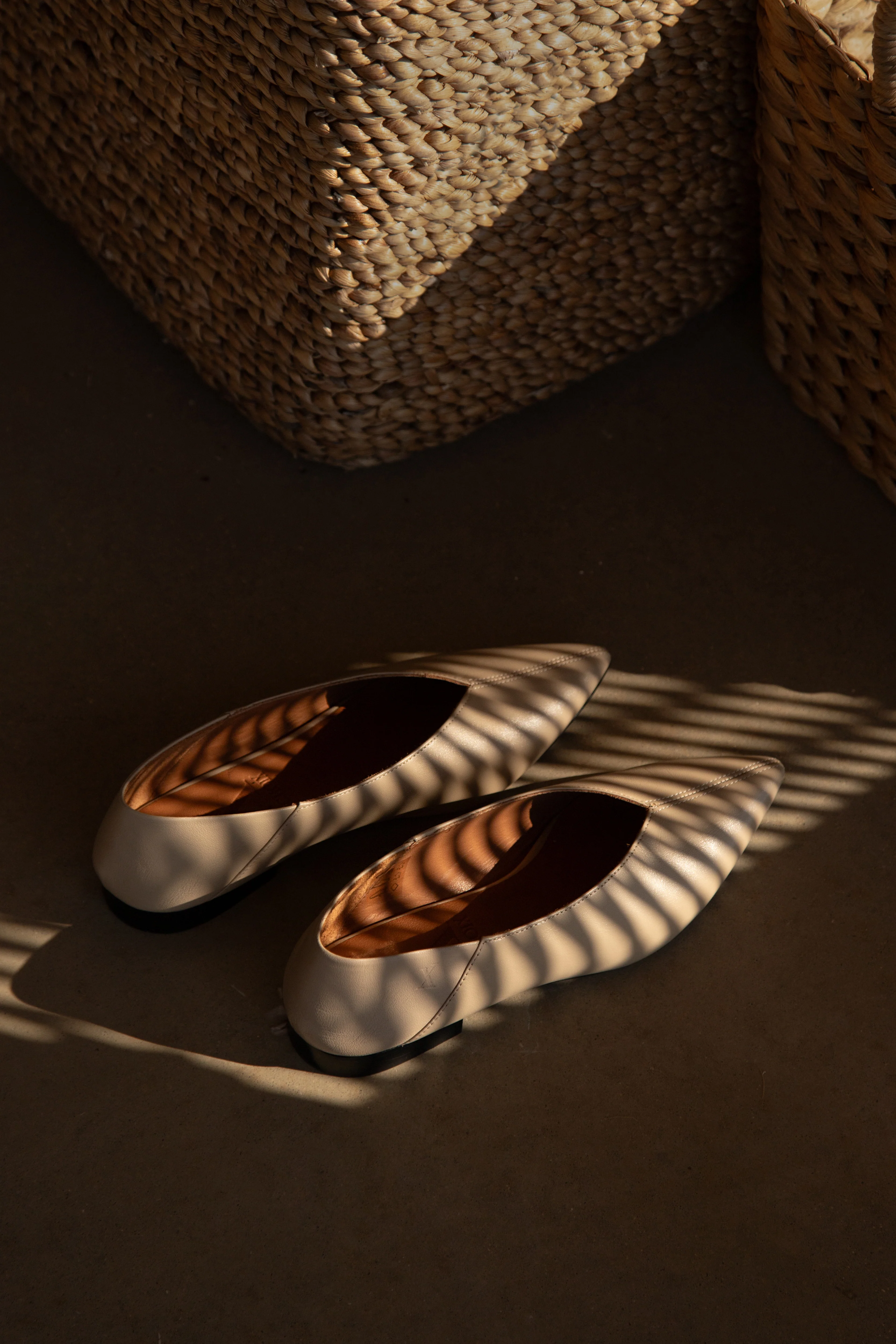 Audrey Leather Coffete - Image 5