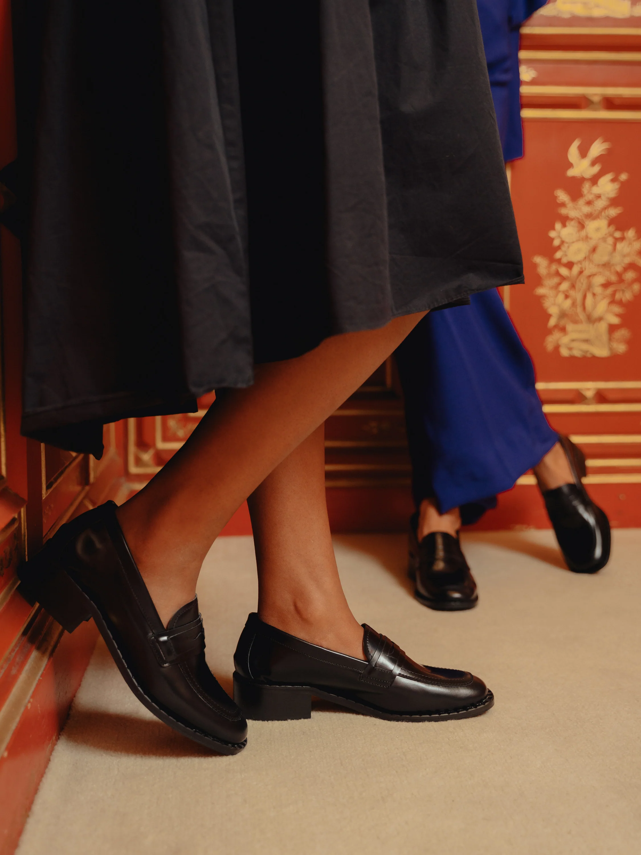 Black Mid-Heel Loafer - Image 4